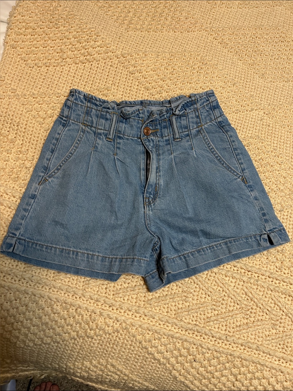 American Eagle Outfitters Paperbag Waist Denim Mom Shorts Sz 00